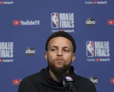 猛龙实力擅长客场比赛,成为夺冠热门球员